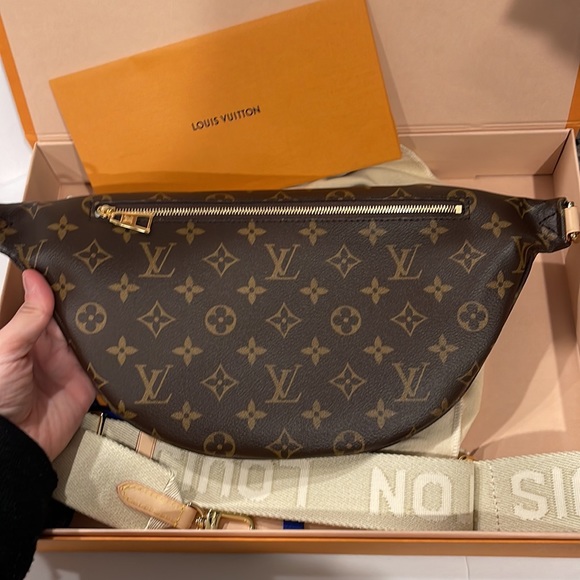 Louis Vuitton high rise bum bag - Picture 5 of 9